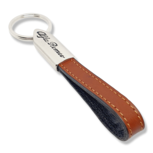 Porta Chaves Pele 01 Castanho ALFA ROMEU novo logo