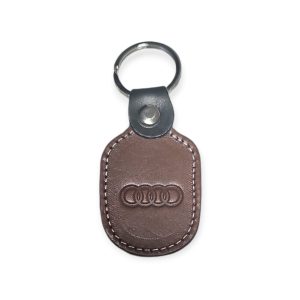 Porta Chaves Pele 06 AUDI castanho médio